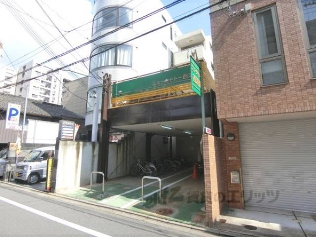 ニューシャトー西洞院外観写真3