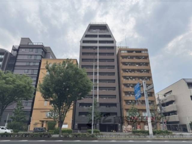 Ｓ－ＦＯＲＴ二条城前外観写真1