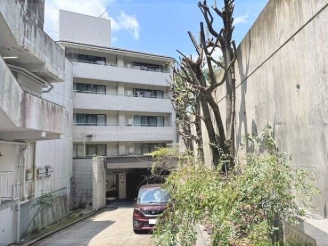 リアライズ衣笠外観写真1