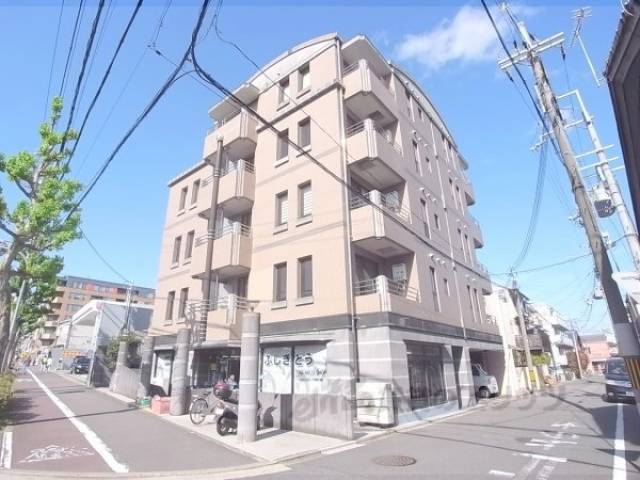 プレズィール衣笠外観写真1