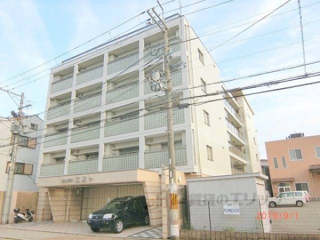 ネヴェルプレヌーヴ外観写真1