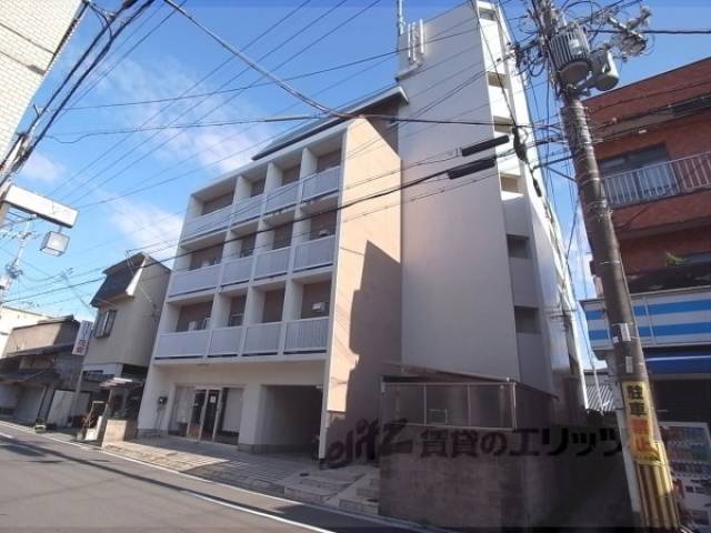 ウエストハウス外観写真1