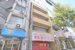 高雄ビル外観写真