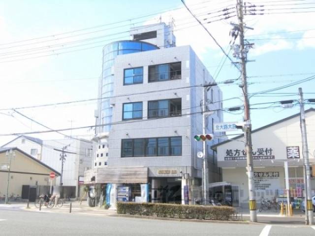 三越ビル外観写真3