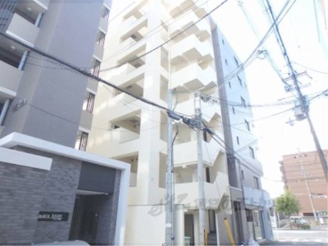 プレジール西院外観写真2