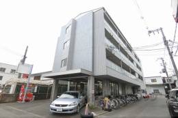 ロードアベニュー外観写真