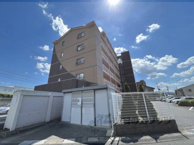 パレボヌール外観写真3