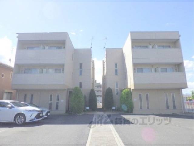 シャトーラフィネ外観写真2