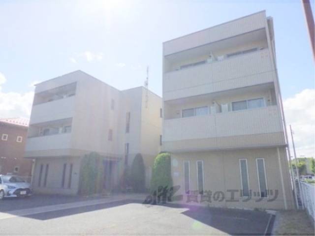 シャトーラフィネ外観写真3