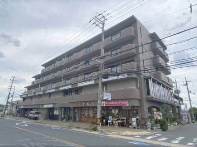 アデストビル外観写真1