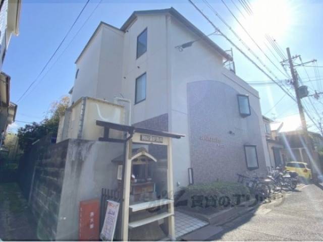 アドニス外観写真1