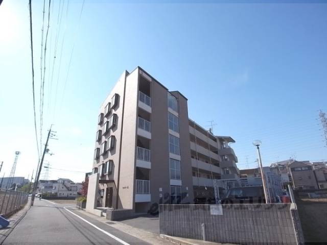 ハイエスト・桂外観写真3