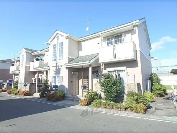 031792の外観写真