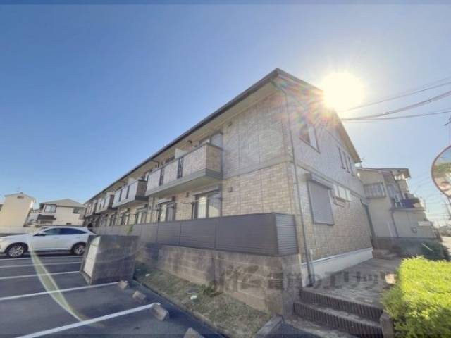 グランシャリオ（城陽市）外観写真1