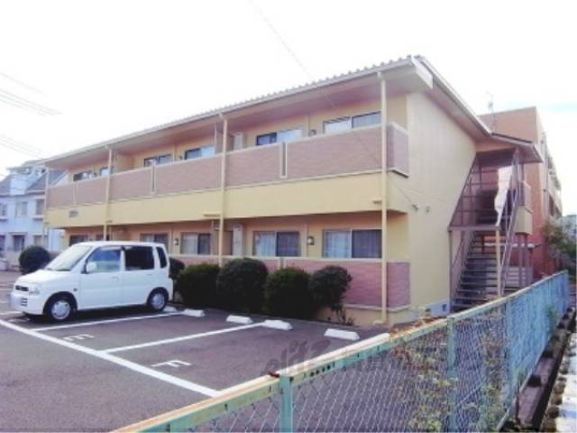 レユスィールコヨシ外観写真2