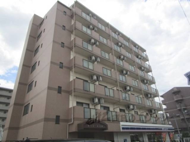 ルミエール吉岡外観写真1