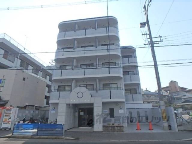 デトム・ワン城南宮道外観写真3