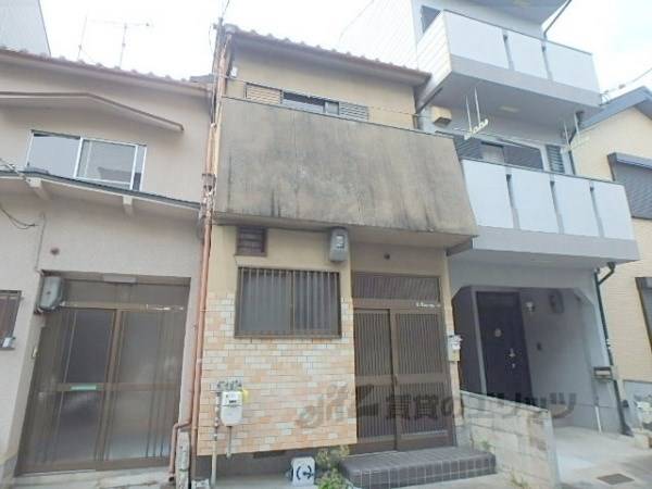 032323の外観写真