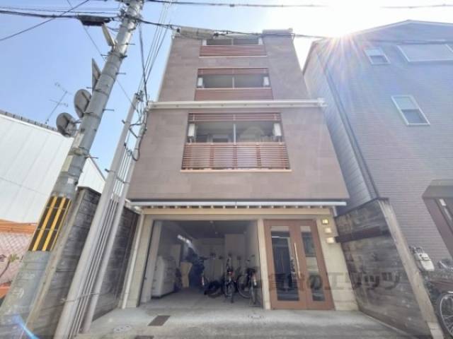 リマブラン三条外観写真1