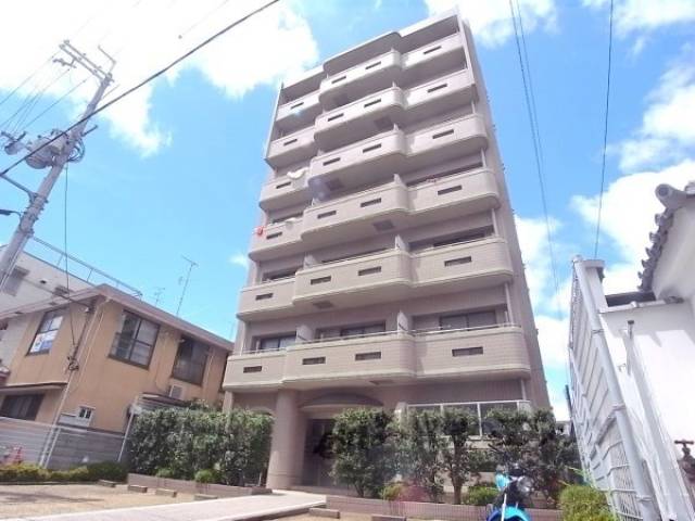 ロイヤル上京外観写真1