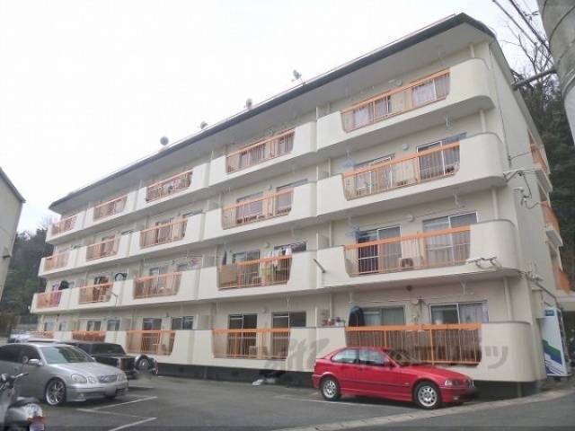 レジデンス上花山外観写真1