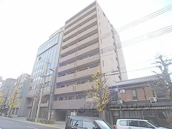 033777の外観写真