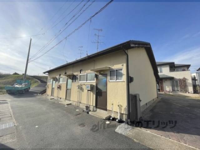 ハイツ新田辺外観写真1