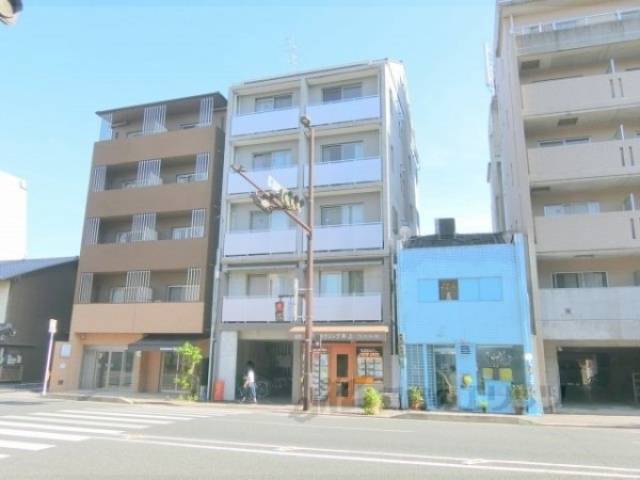 バインオーク・チーノ外観写真2