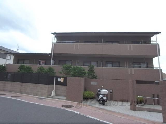 リジョイス桂外観写真2