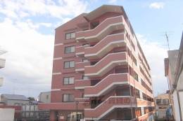 アバンサール天神川外観写真