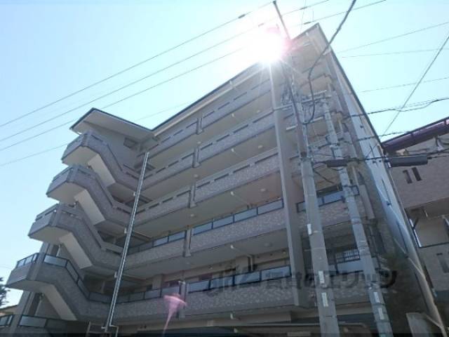 ウエストコート花園外観写真2