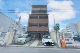 ウエスティ烏丸外観写真