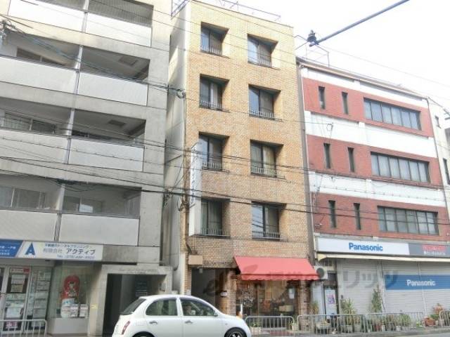 パルハイツウエダ外観写真1