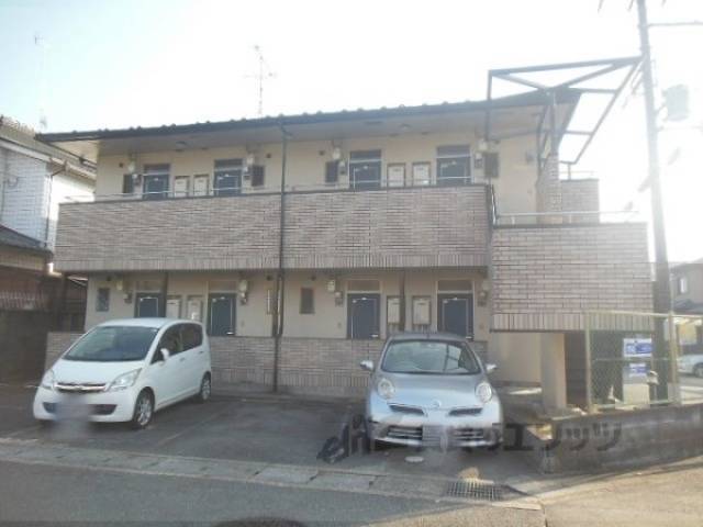 ミヤタハイツ外観写真1