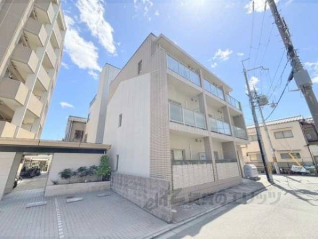 ラモーダ西院外観写真2