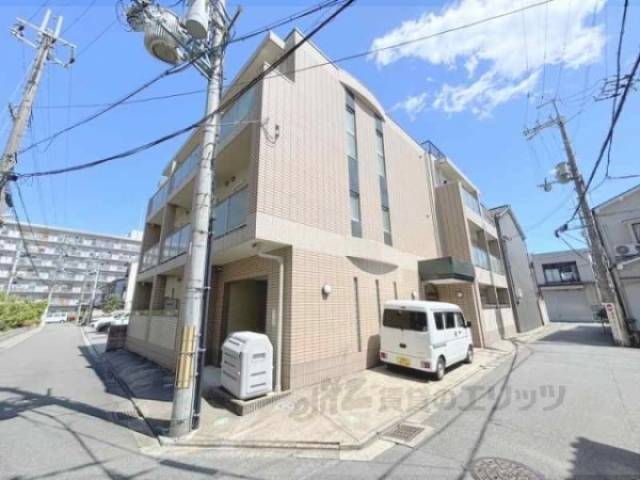 ラモーダ西院外観写真3