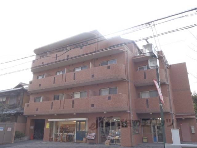 ウエストリュエル外観写真2