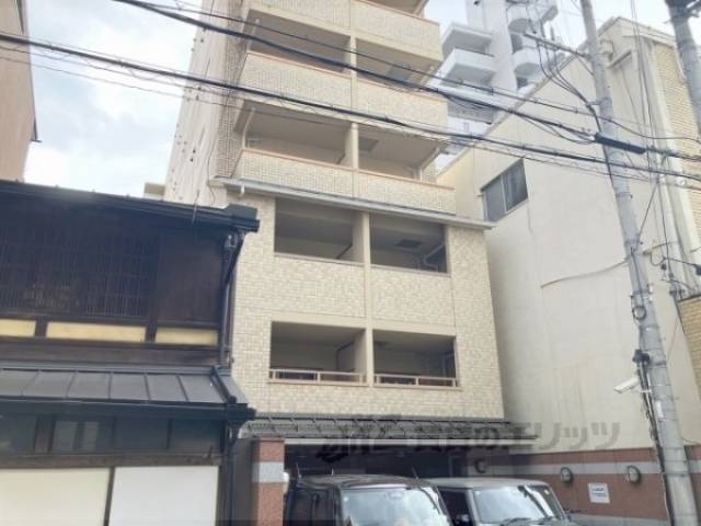 ビレイユ真英烏丸五条外観写真2
