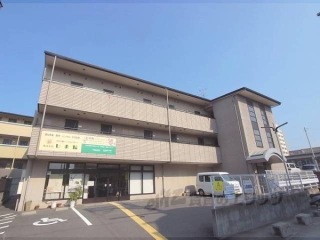 リファイン椥辻外観写真1