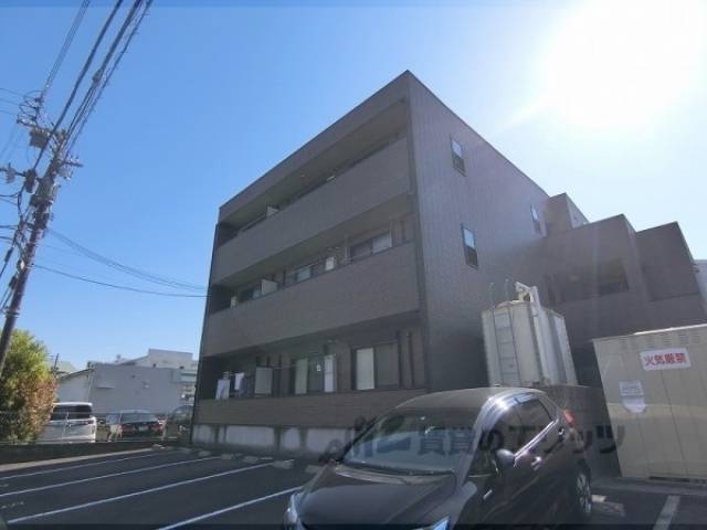 アンプルール　リヒト外観写真2