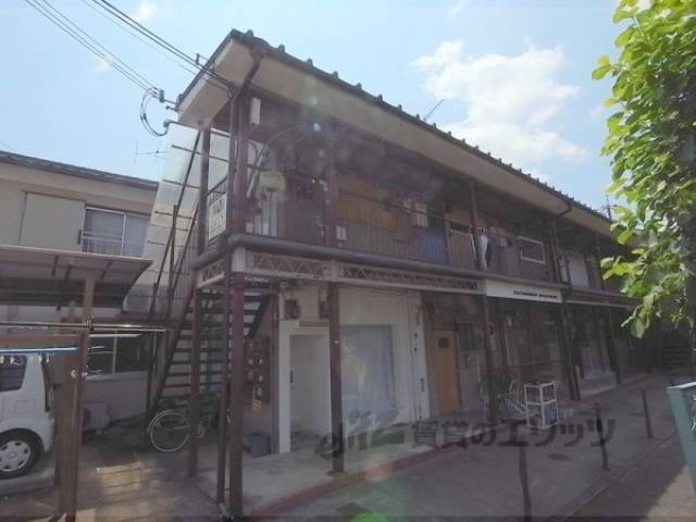 カキノウチアパートメント外観写真2