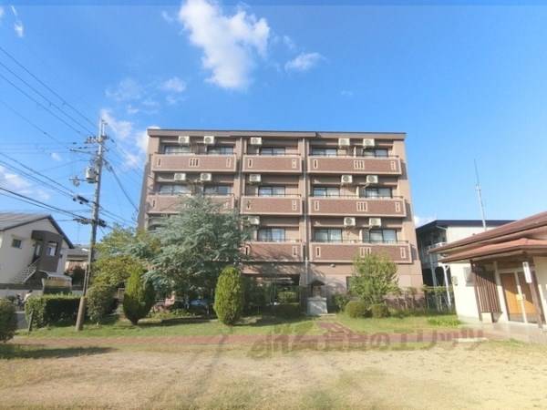 037628の外観写真