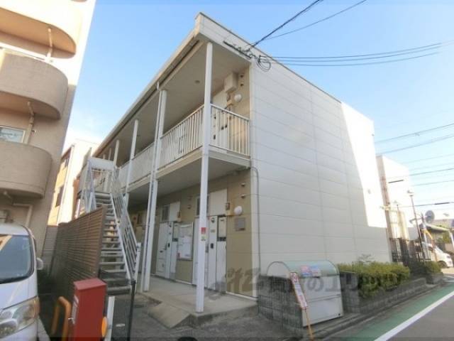 レオパレスブライトン新田辺外観写真2