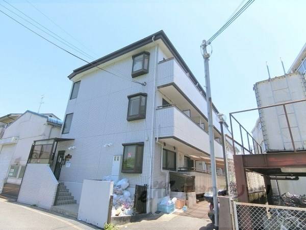 037700の外観写真