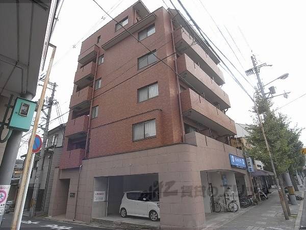 037900の外観写真