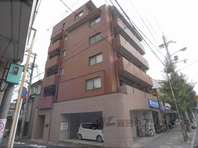 ヴィラさわだ外観写真1