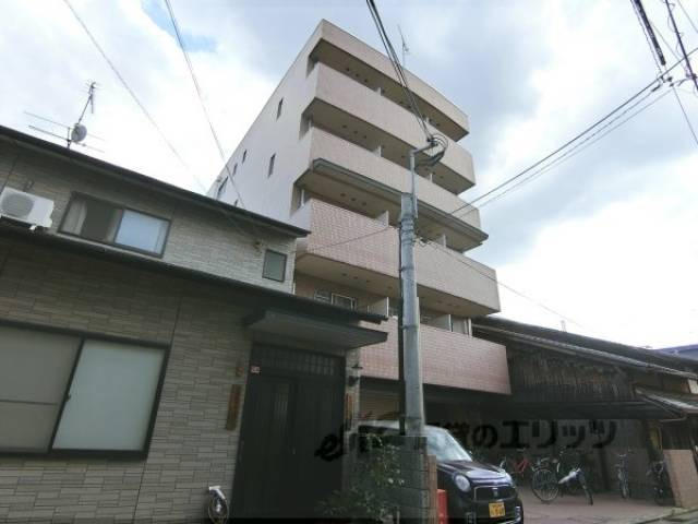 ルネッサンス・ドゥ外観写真1