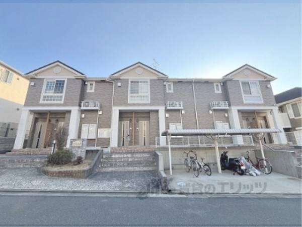 038301の外観写真