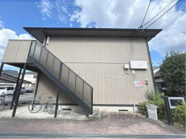 サンハイツ嵯峨野外観写真1