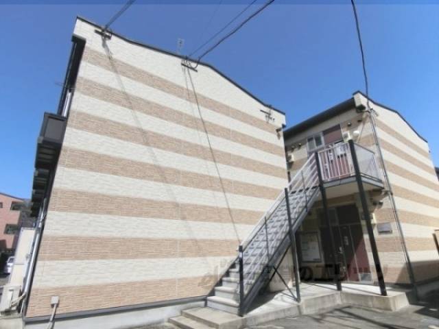 レオパレスサンメゾン外観写真1